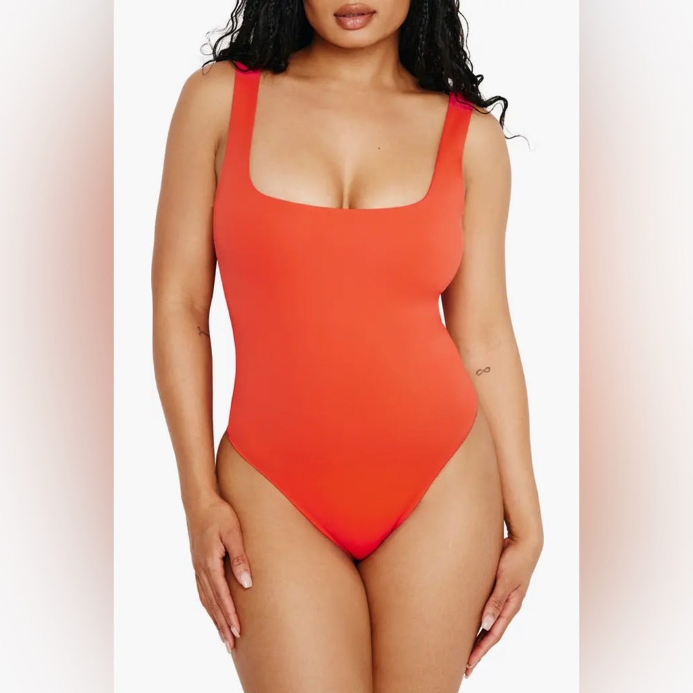 Good American Sculpting Modern Tank Bodysuit Perfect for Valentines Datenight
